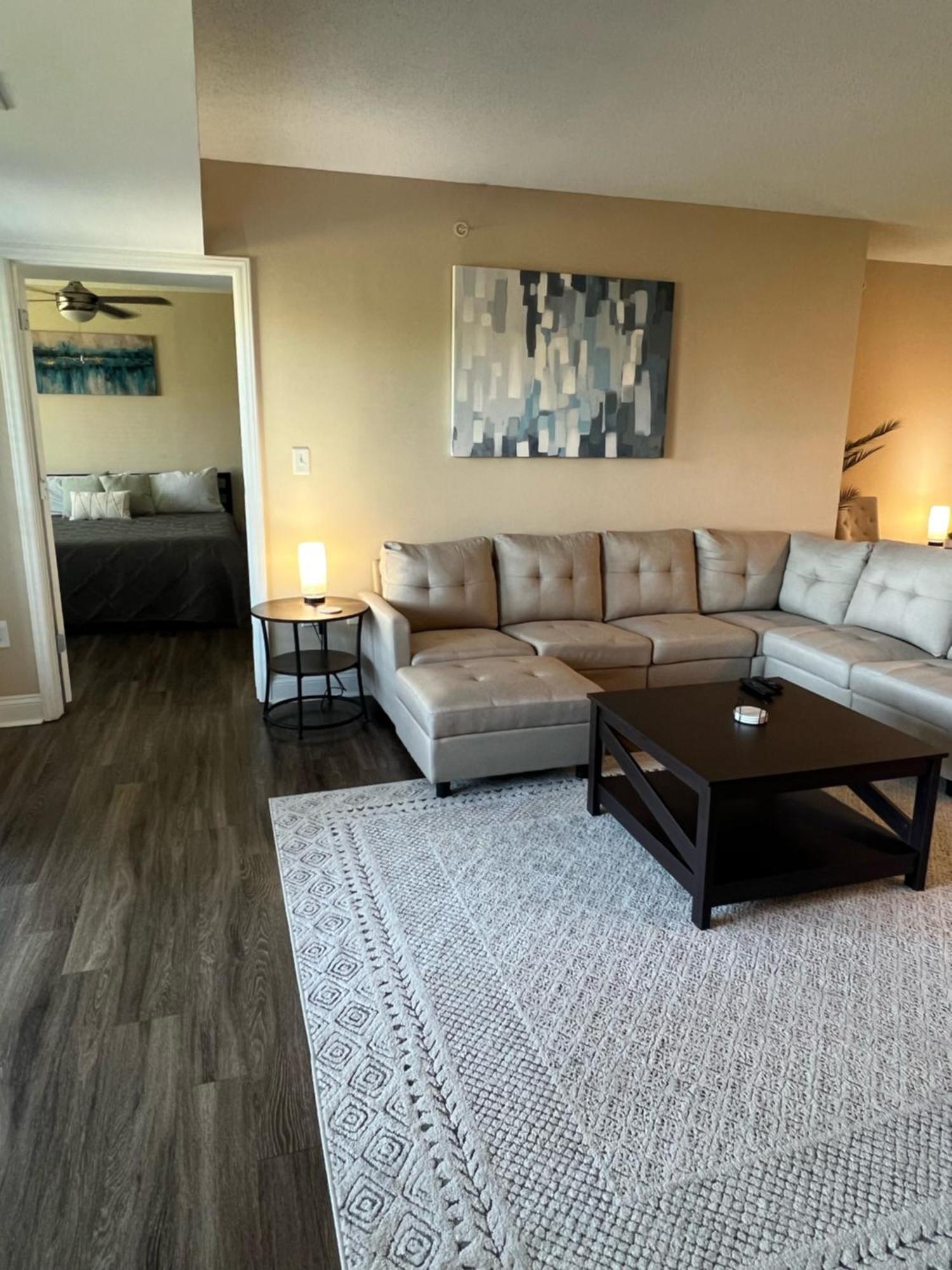 Spacious 2 Bed, 2 Bath Uptown Gem In The Heart Of The City-Parking-Wi-Fi-Balcony Cgv تشارلوت المظهر الخارجي الصورة